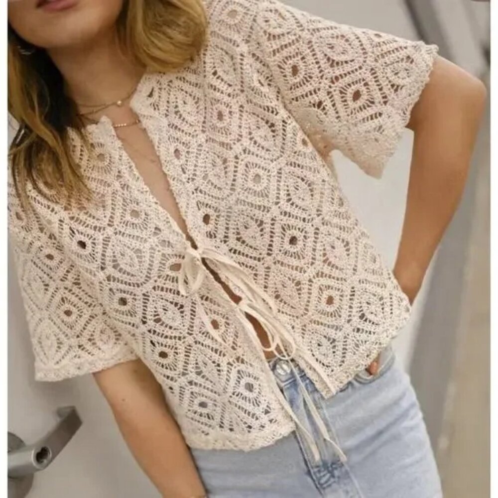 Future Collective Alani‎ Noelle Crochet Cardigan Cream Women's Size S